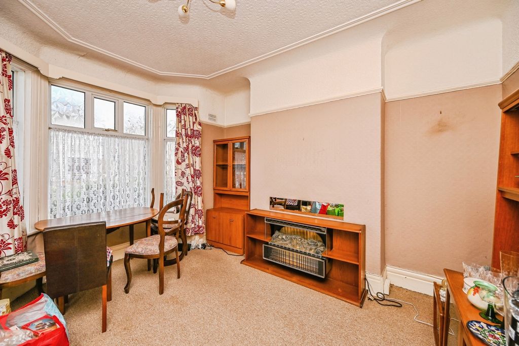 Property photo 3 of 14 Pbox-Img.Jpg