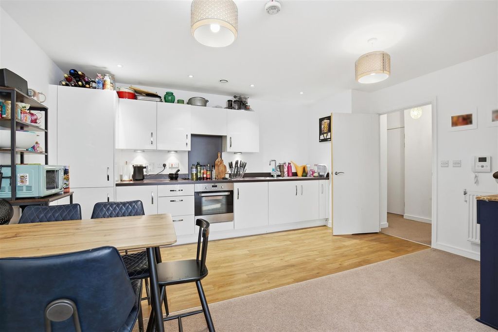 Property photo 3 of 19 1623758288 - 8.Jpg