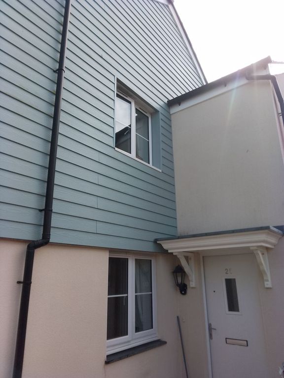 Property photo 1 of 9 Outside