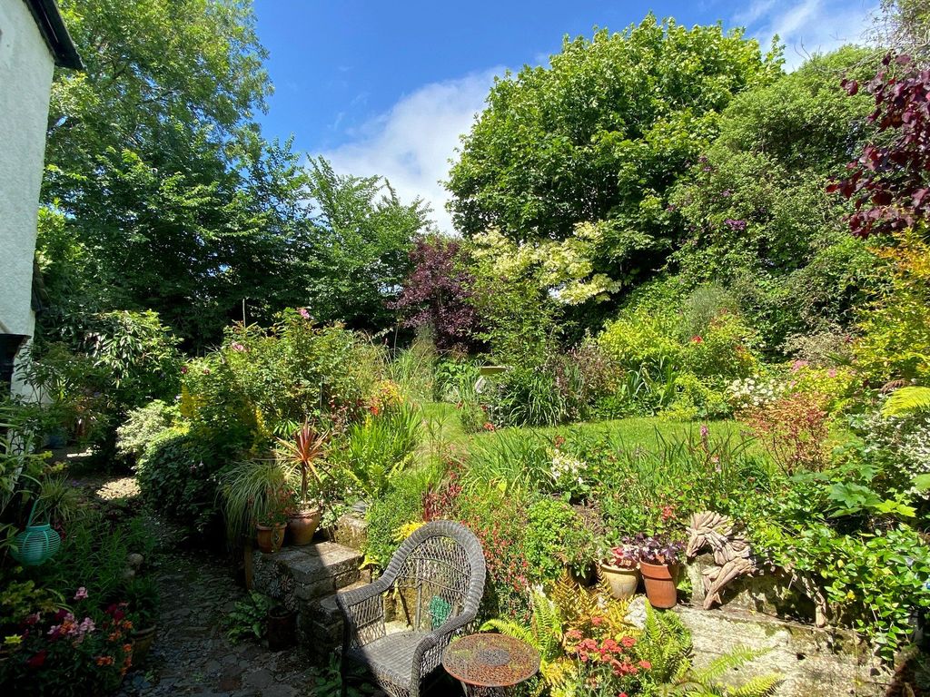Property photo 2 of 19 Picture No. 15
