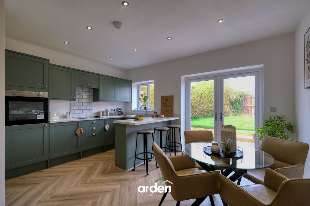 Property photo 2 of 18