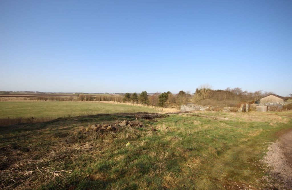 Property photo 1 of 3 Plot