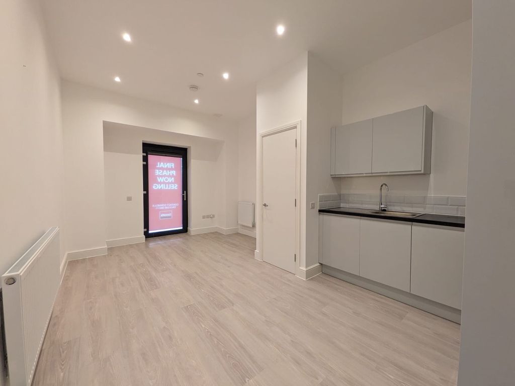 Property photo 2 of 6 Image