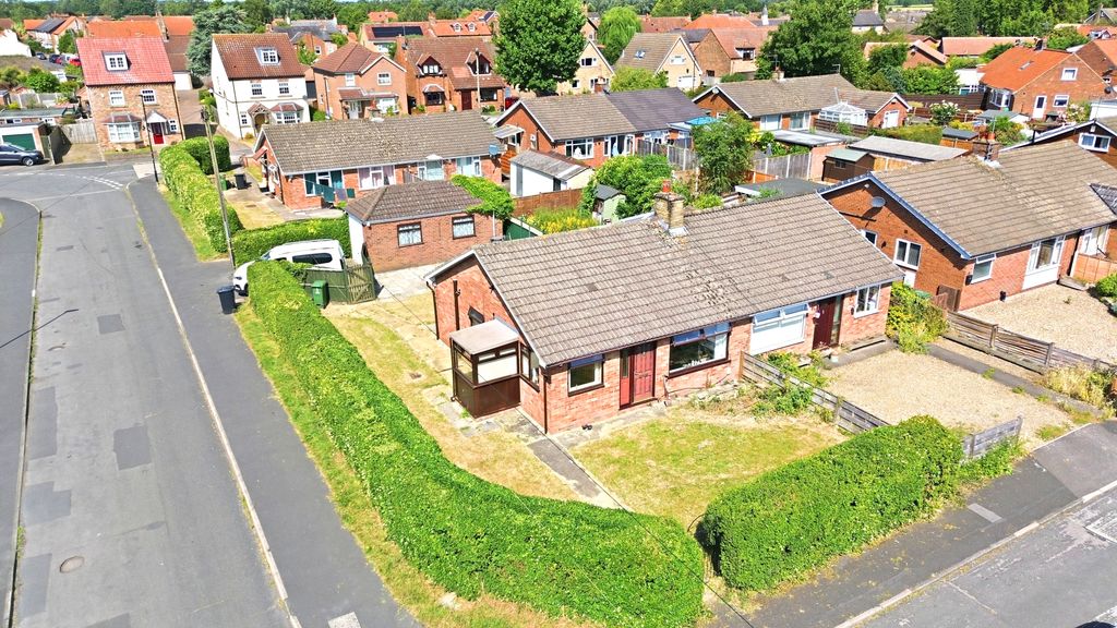 Property photo 1 of 18 Img002