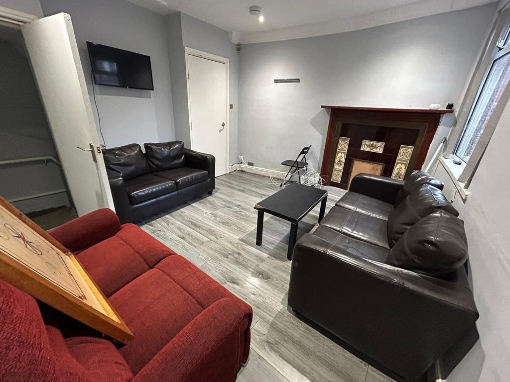 Property photo 2 of 10 Picture No. 02