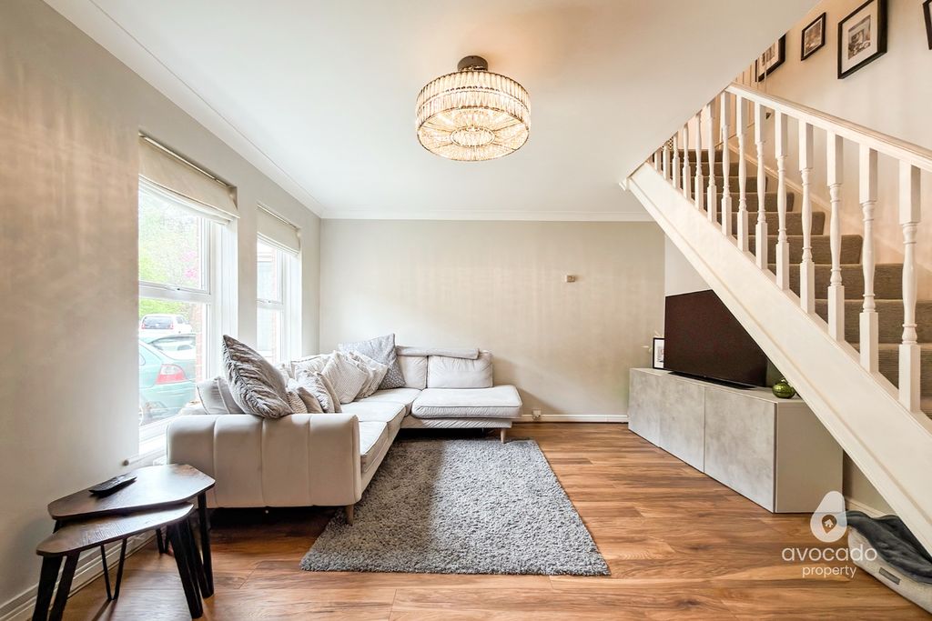 Property photo 3 of 11 5066643