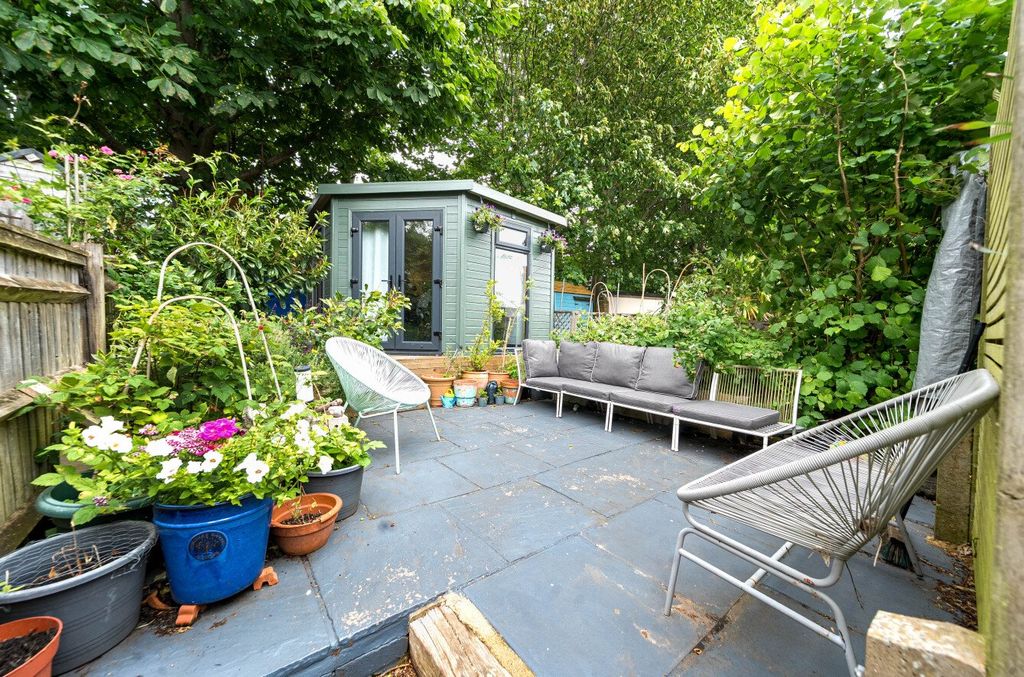 Property photo 3 of 21 Picture No. 53