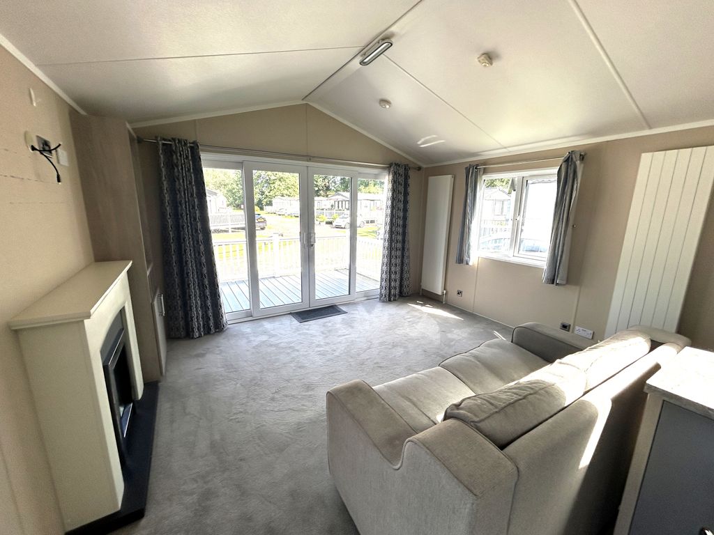 Property photo 3 of 17 Img_3055