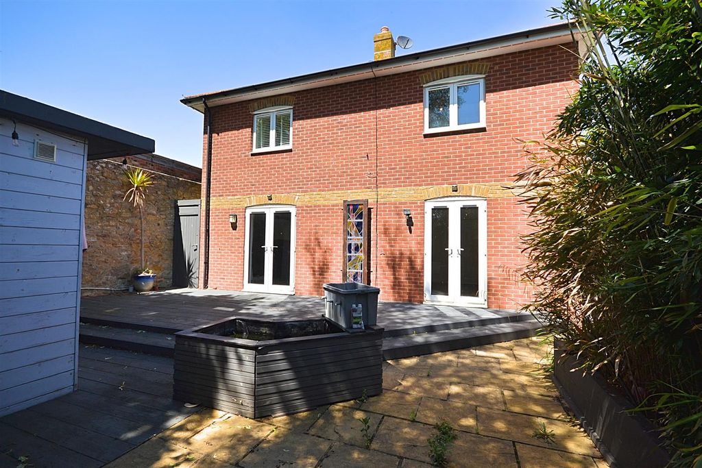 Property photo 1 of 35 57.Png