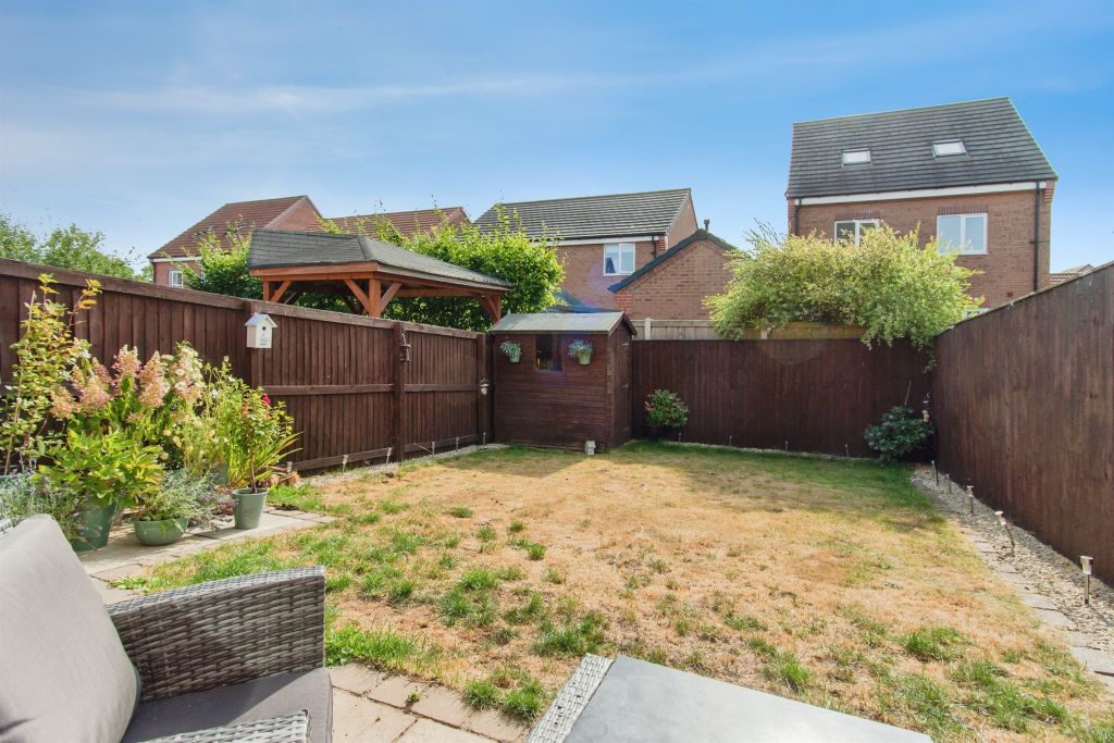 Property photo 2 of 17