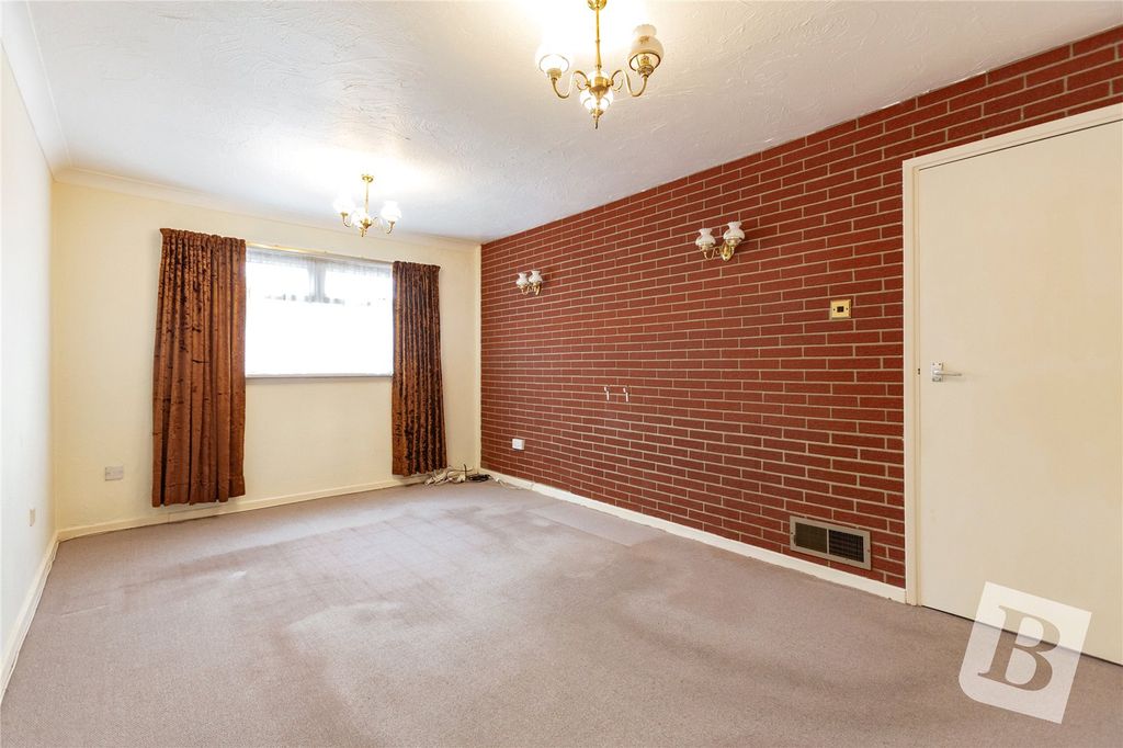 Property photo 2 of 12 Living Room