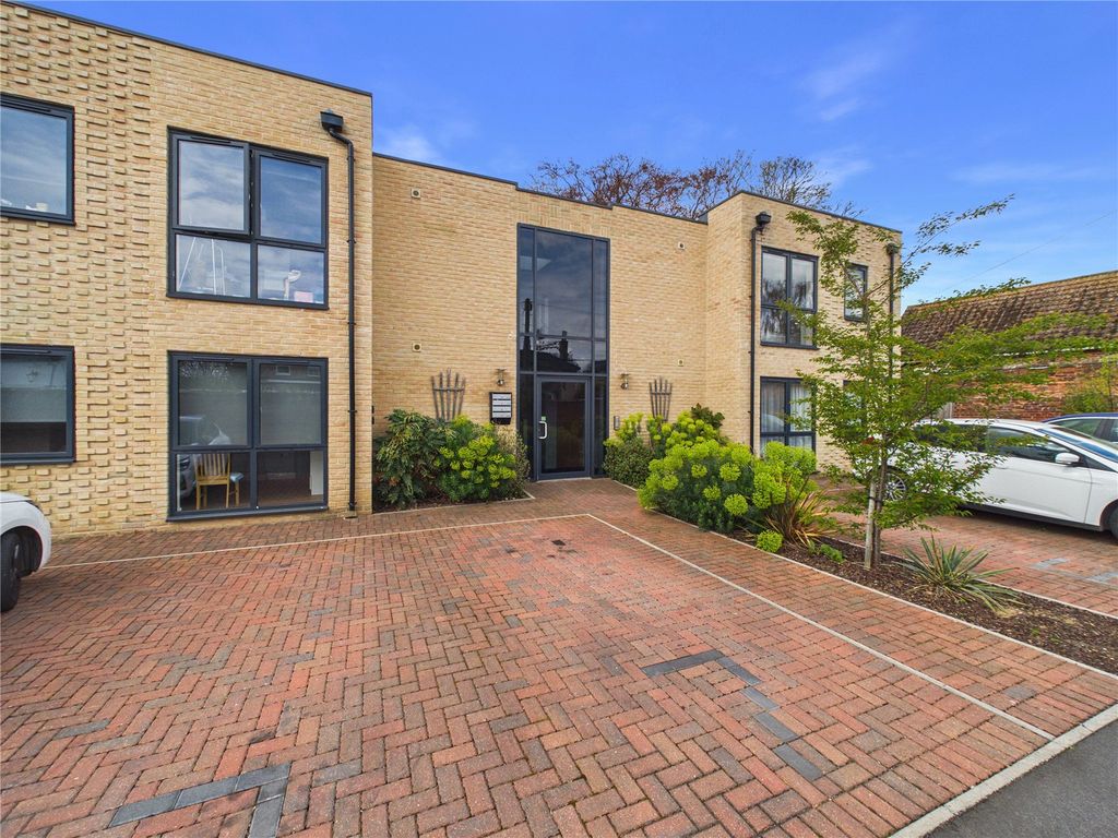 Property photo 1 of 16 Picture No. 01