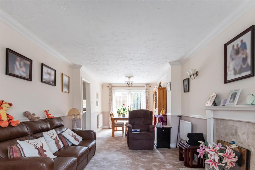 Property photo 3 of 17 3_74975.Jpg