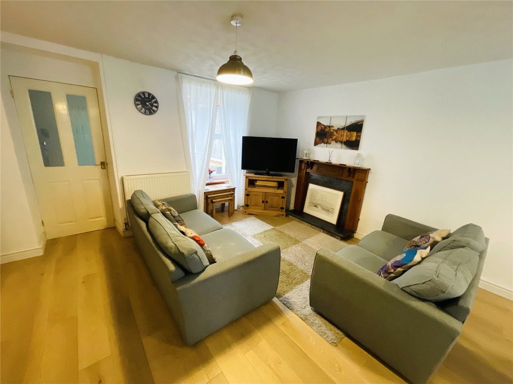 Property photo 3 of 19 Picture No. 08