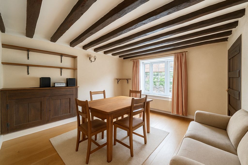 Property photo 3 of 8 3