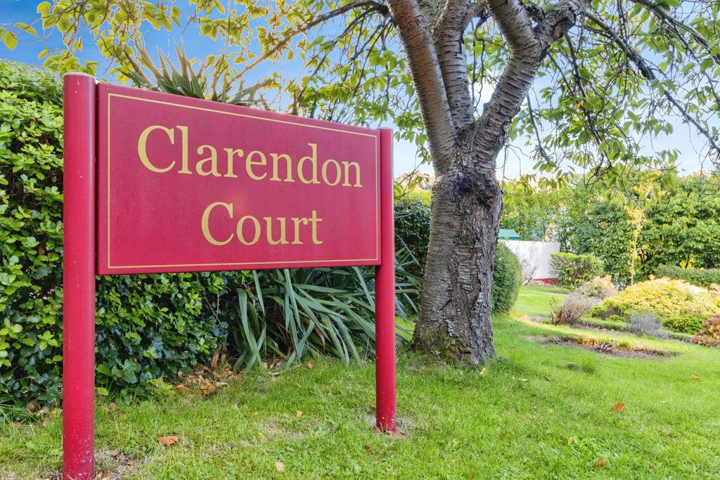 Property photo 2 of 17 Photo