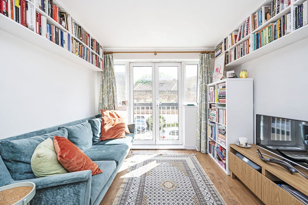 Property photo 1 of 10