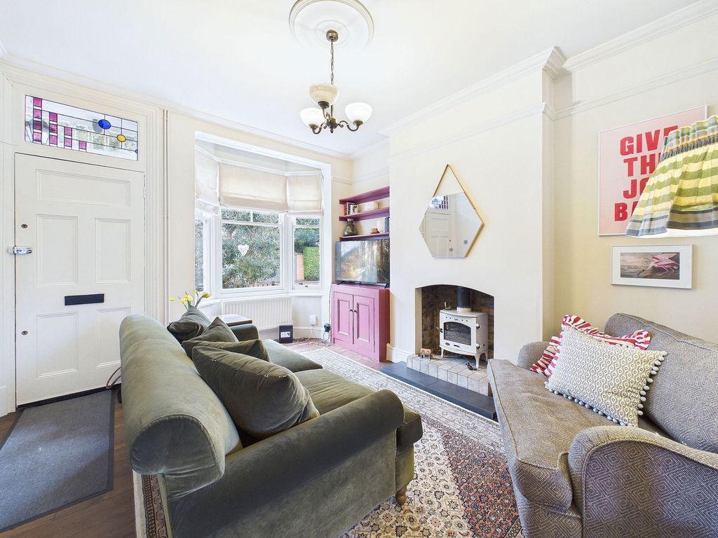 Property photo 2 of 18