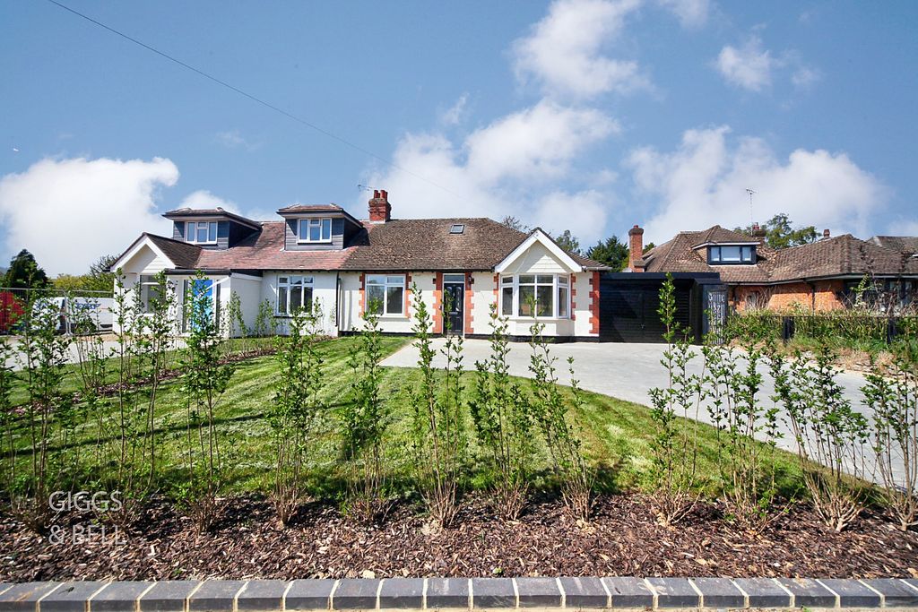 Property photo 1 of 7 5022831
