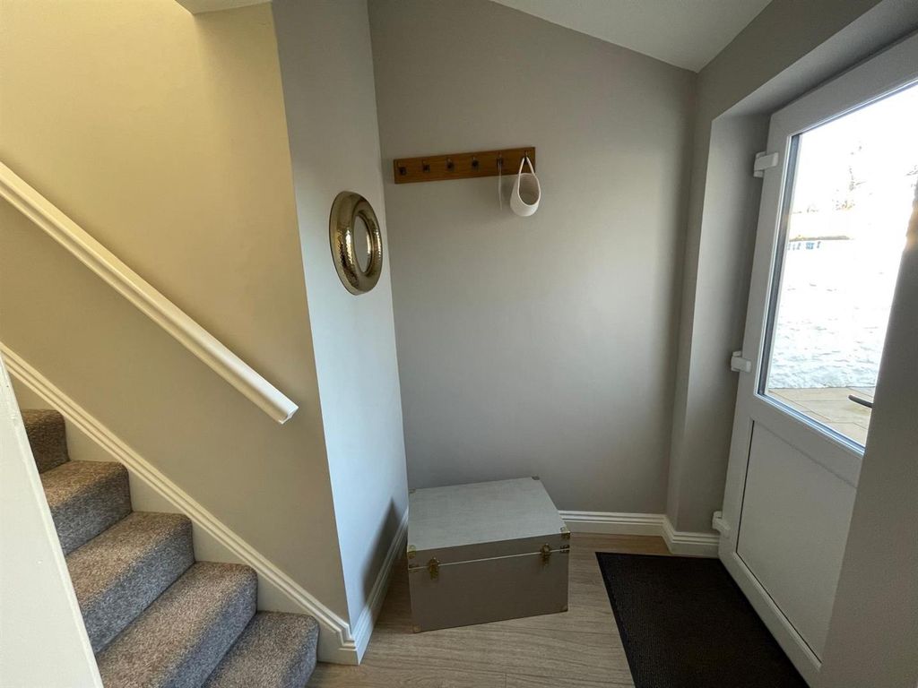 Property photo 2 of 40 33Fec478-A1E9-4d34-931c-B0438B8906d8.Jpg
