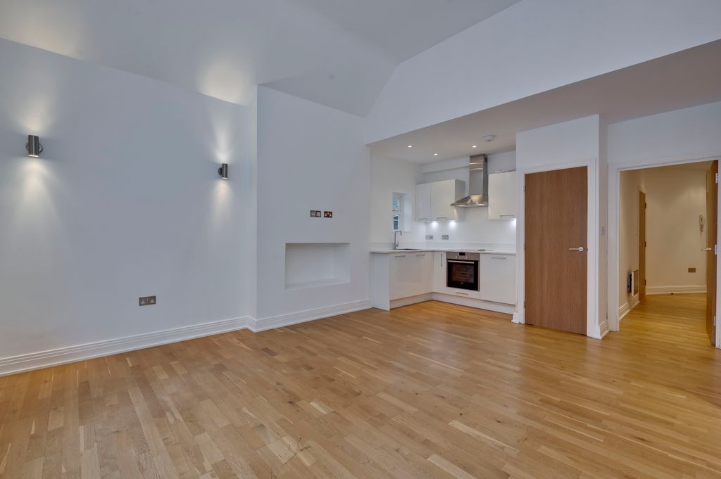 Property photo 3 of 7 Reception Kitchen
