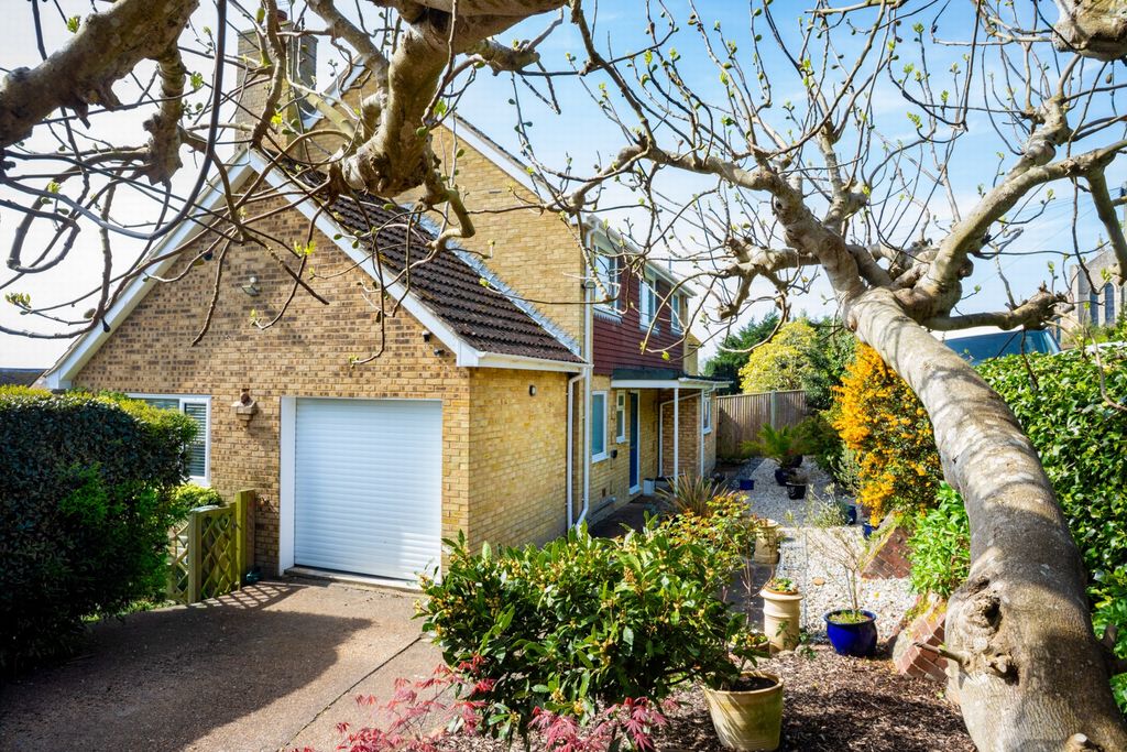 Property photo 1 of 26 Front