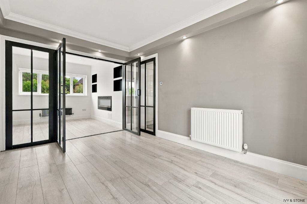 Property photo 3 of 44 5550164