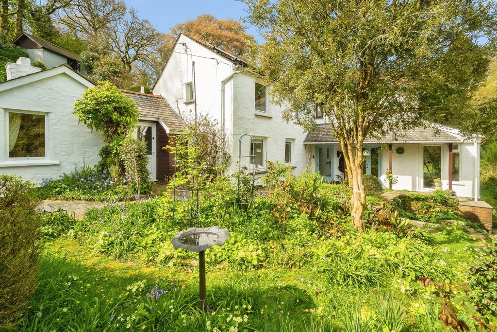 Property photo 1 of 27 Front Aspect