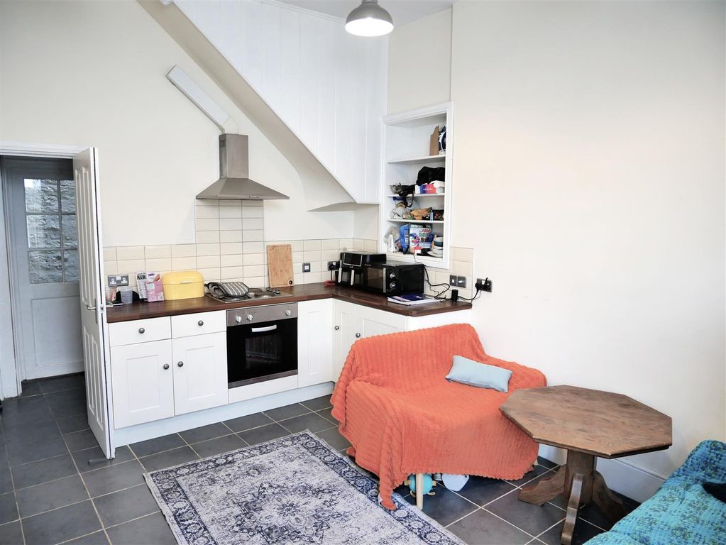 Property photo 2 of 12 P1550141.Jpg