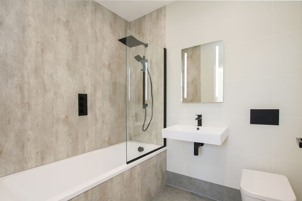 Additional image 6 of 2 bed property for saleApartment 9, St Peter Port, Guernsey GY1