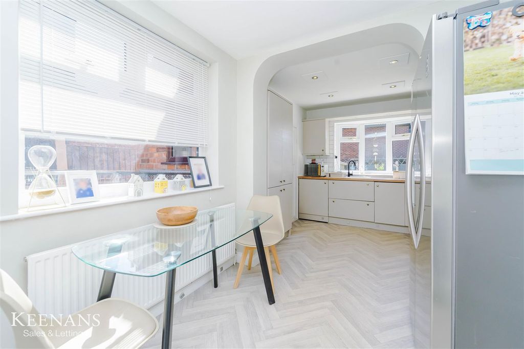 Property photo 3 of 31 3.Jpg