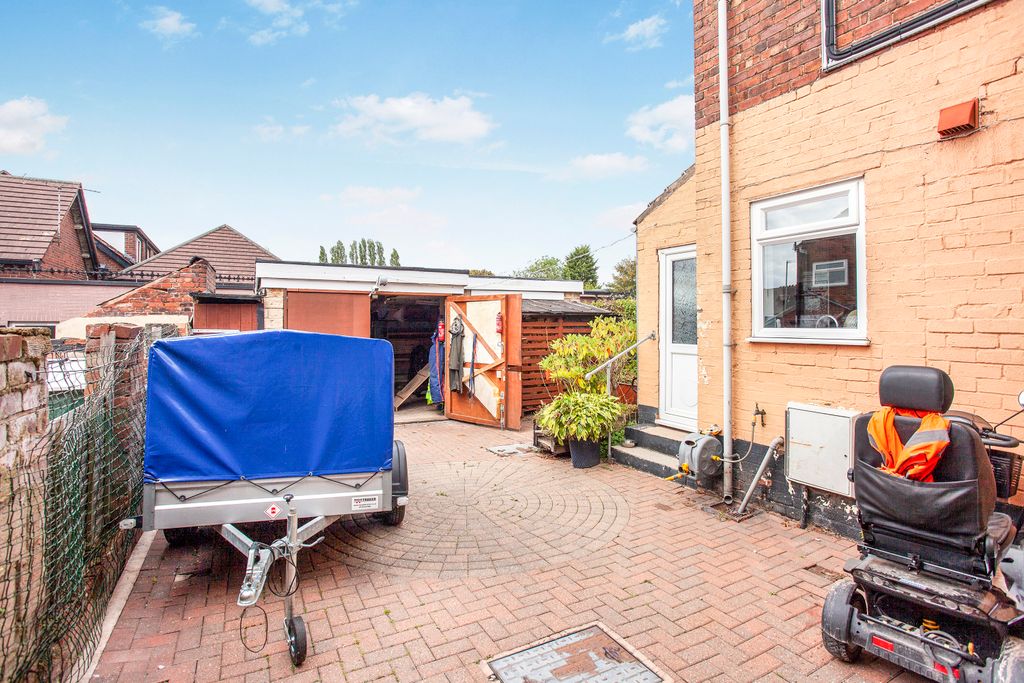 Property photo 2 of 28 Img_1863