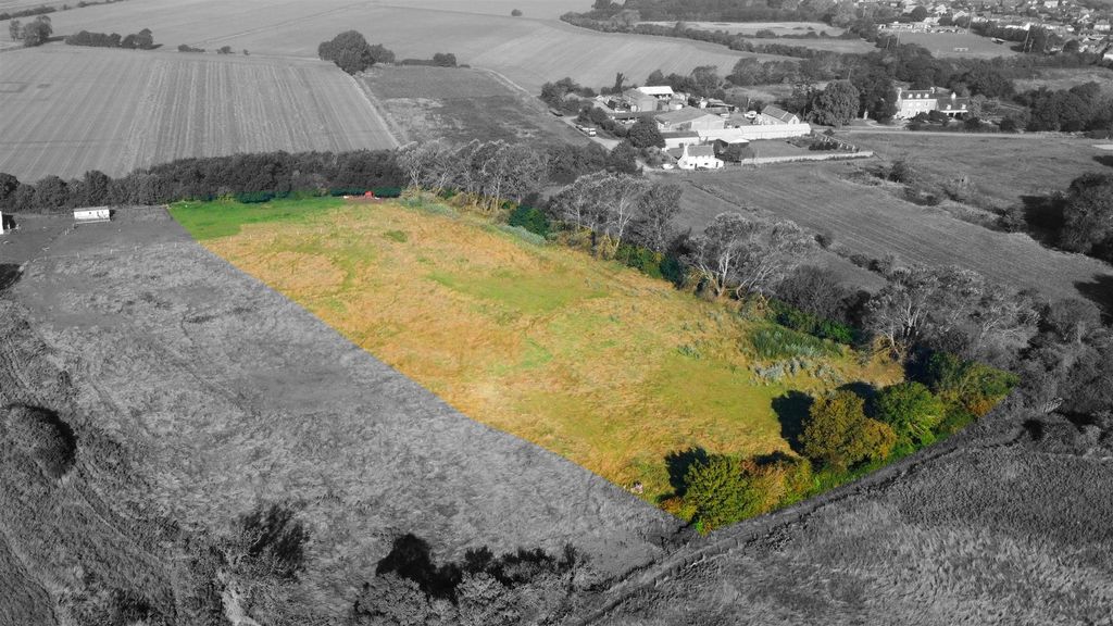 Property photo 3 of 3