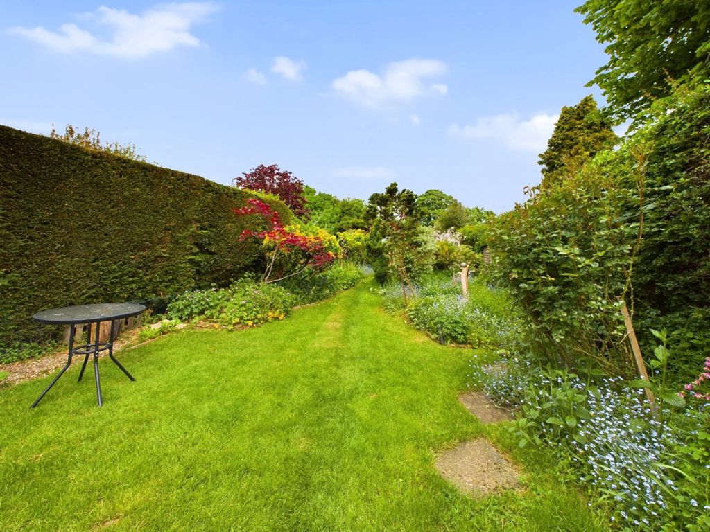 Property photo 3 of 22 4692-Hr-3