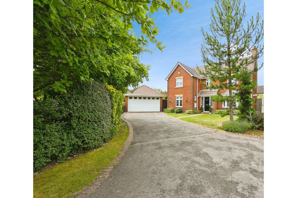Property photo 1 of 16