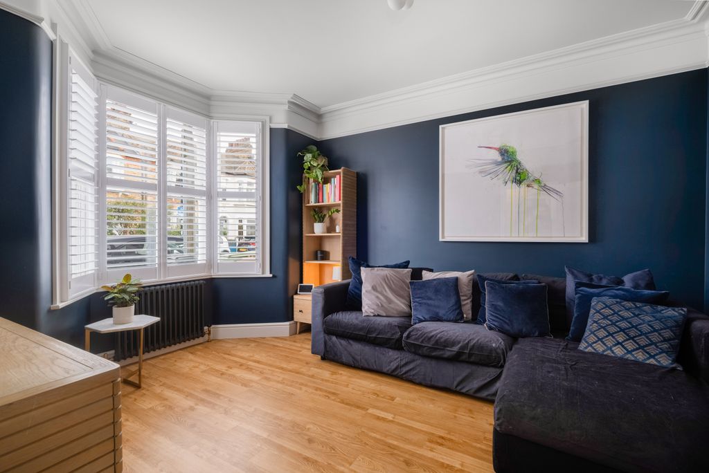 Property photo 3 of 17