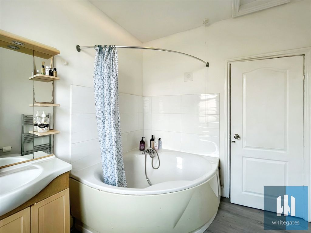 Property photo 3 of 8 Picture No. 02