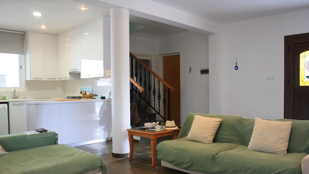 Property photo 1 of 29