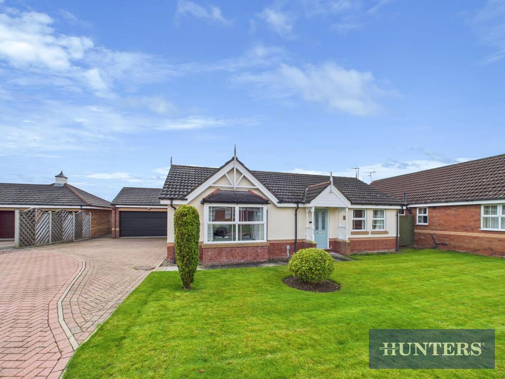 Property photo 1 of 14 Front (Exterior)