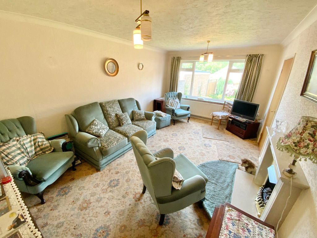 Property photo 2 of 7
