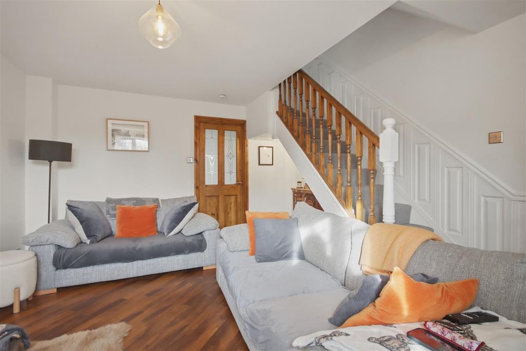 Property photo 2 of 18 New Living Room 2.Jpg