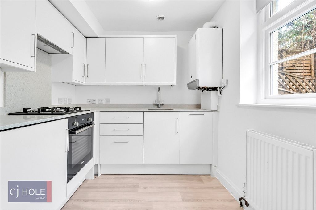 Property photo 1 of 14 Picture No. 09