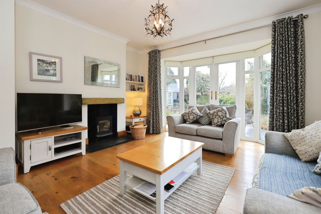 Property photo 2 of 19