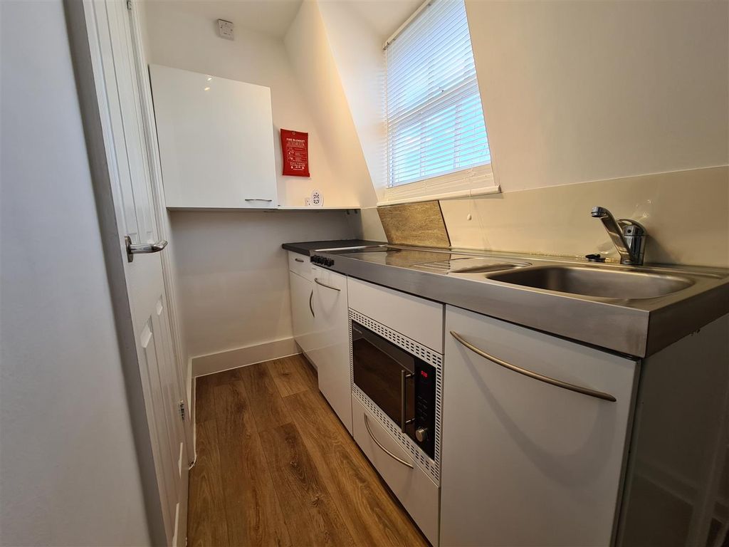 Property photo 3 of 4 1000001044.Jpg
