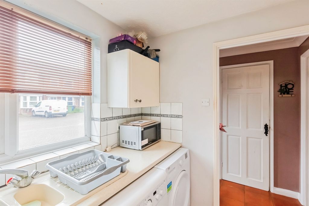 Property photo 3 of 16