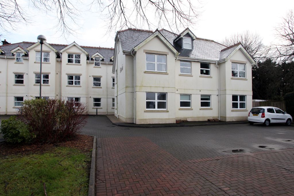 Property photo 1 of 9 Front Of Building 
