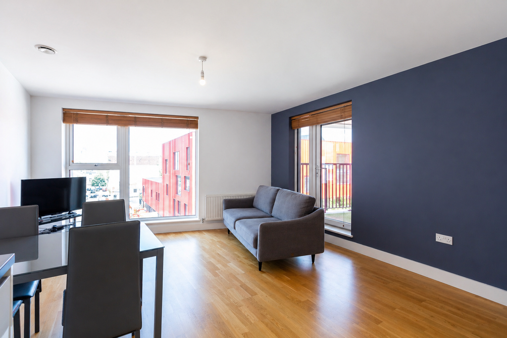 Property photo 3 of 13 Eb4E65A7-7E7C-42C3-Bcd5-Ea96Ed5577D9 (1)