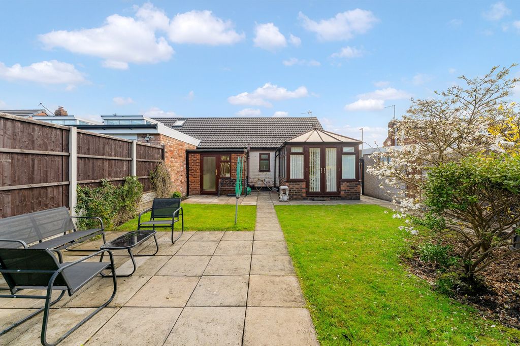 Property photo 2 of 19