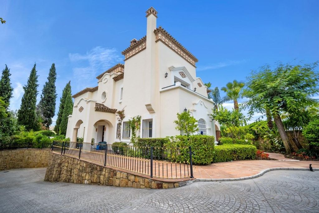 Property photo 1 of 37
