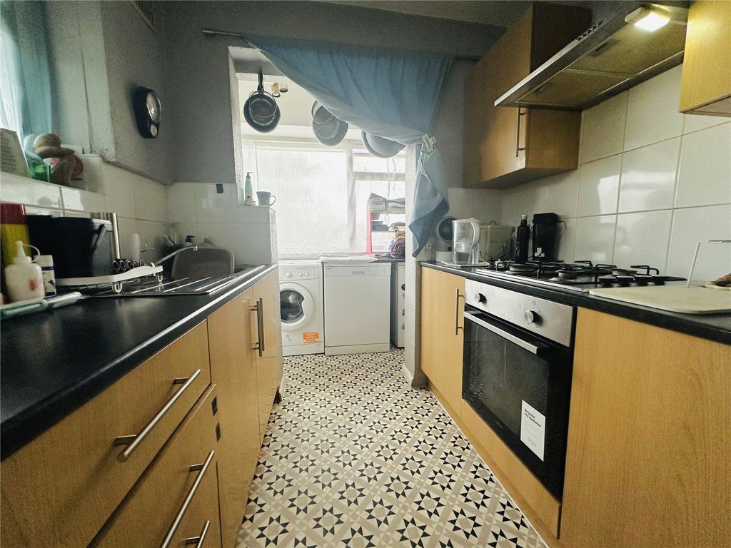 Property photo 3 of 9 Picture No. 05